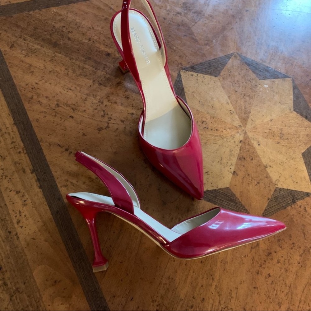 Marc Fisher Hadya Pointy Toe Stilletto Dress Plumps in Medium Red